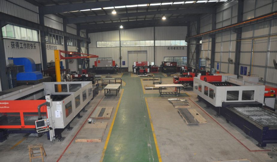 Azienda-cinese-di-lavorazione-CNC-Produttore-di-pezzi-meccanici-di-precisione-1